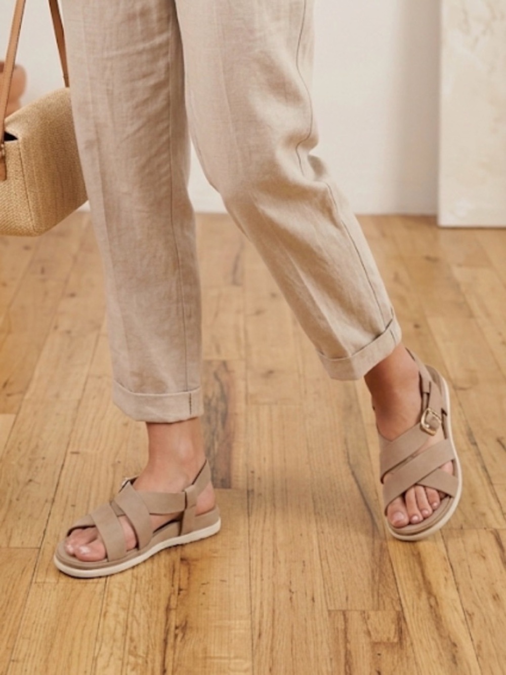 Alta Moda Anatomic Taupe Criss-Cross Slingback Sandals Size 40 (US 9)